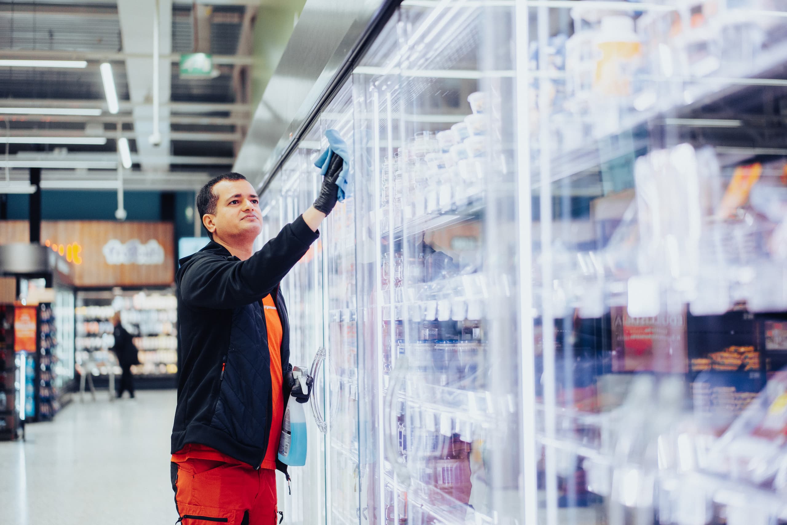 myymalasiivous vaasa